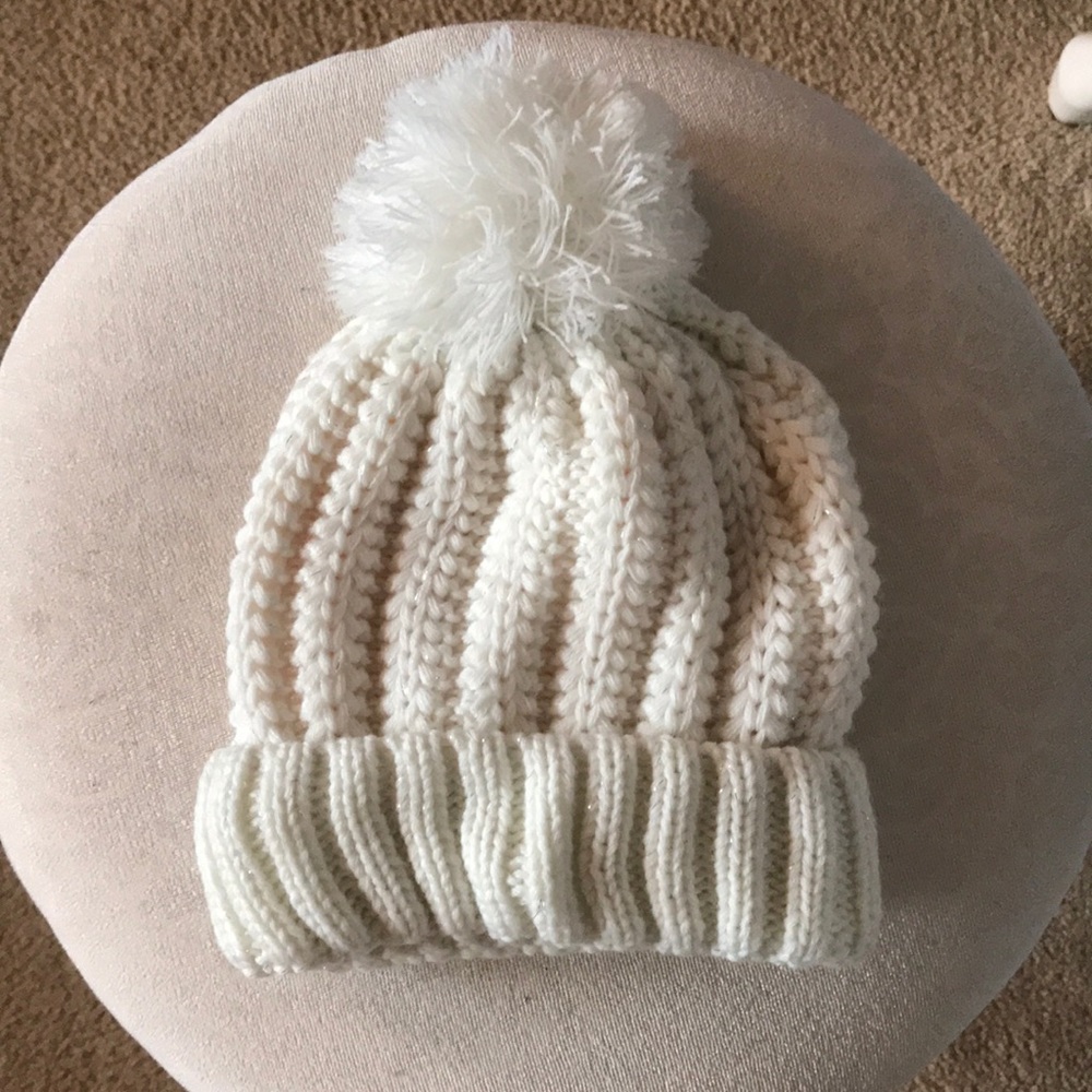 Winter hat with puff ball
